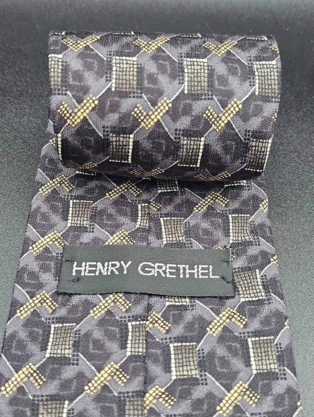 Henry Grethel Men's Charcoal Gray Gold Geometric Pattern Silk Necktie Made in US